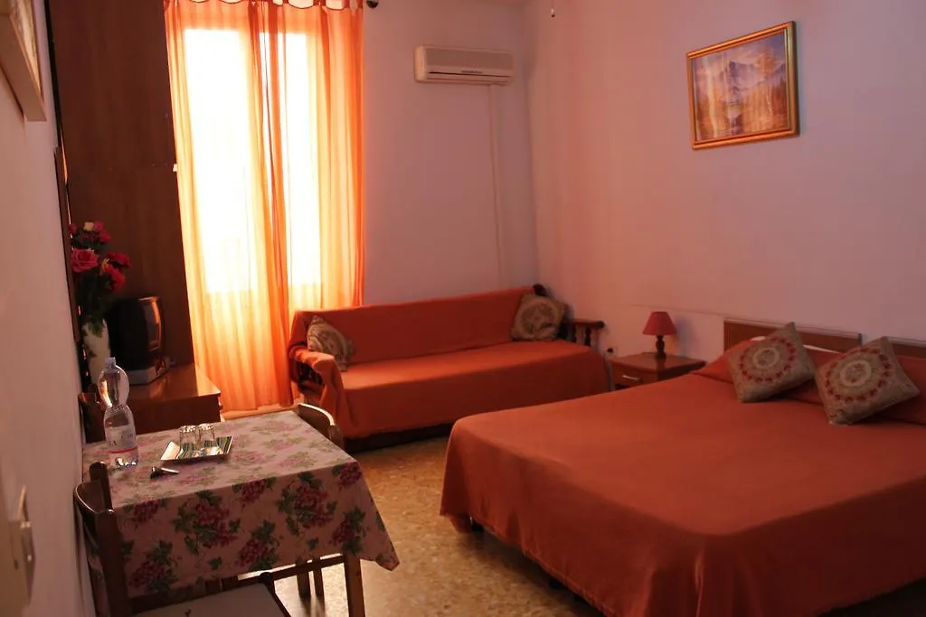 Ariosto B&B Roma 3*,  Italia